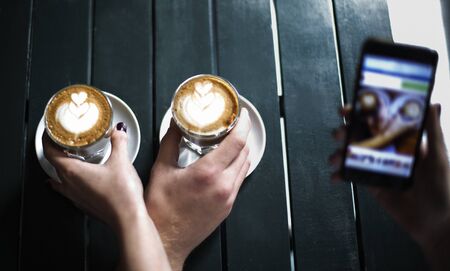カフェインの作用メカニズム：脳と神経への影響