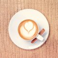 沖縄移住者が語る：ビーチカフェ巡りで感じる沖縄の人々の温かさ