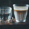 夜のコーヒータイムとリラックス：日本人のための上質なくつろぎ法