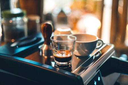 こだわりの日本茶×ホットチョコレートモカ：ほうじ茶や玄米茶の新提案