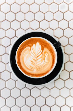 コーヒーのカフェインが美容に与える影響と最新トレンド
