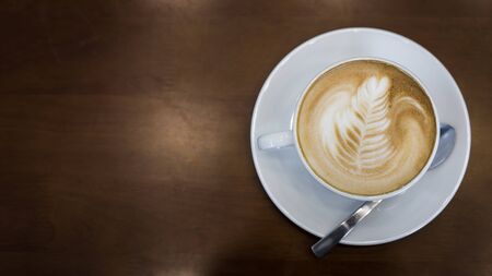 北欧デザインとフィーカ:カップや食器に見る美学とその役割