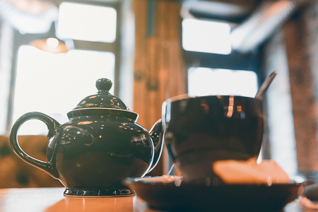 カフェや喫茶店でのフレンチプレス提供事例:日本ならではのサービス形態