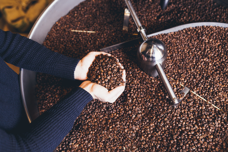 焙煎度合いによるスーパーと専門店コーヒー豆の違いを徹底解説