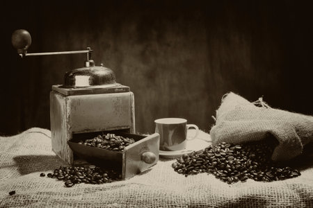 昭和時代のコーヒースタンドと家庭用コーヒーの進化