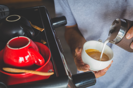 初心者向け日本語解説：コーヒー淹れ方の失敗とその対策