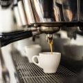 エスプレッソマシンの定期メンテナンスとトラブル解決方法